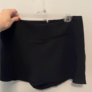 Black Skort
